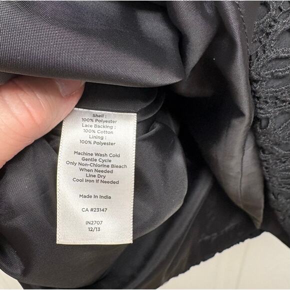 Talbots Black Lace Lined Skirt, Straight, NWOT, Women's Size 6 - Picture 4 of 5